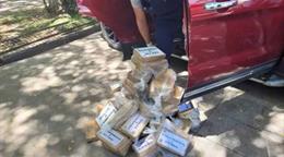 Honduras decomisa 154 kilos de coca&iacute;na ocultos en un veh&iacute;culo y detiene a dos mujeres