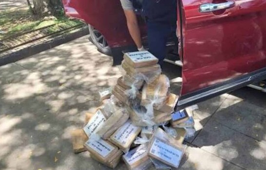Honduras decomisa 154 kilos de coca&iacute;na ocultos en un veh&iacute;culo y detiene a dos mujeres