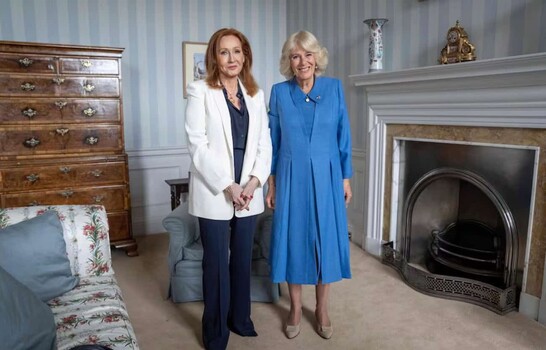 La reina Camila recibe cr&iacute;ticas por recibir a J.K. Rowling en pleno mes del orgullo LGTBI+