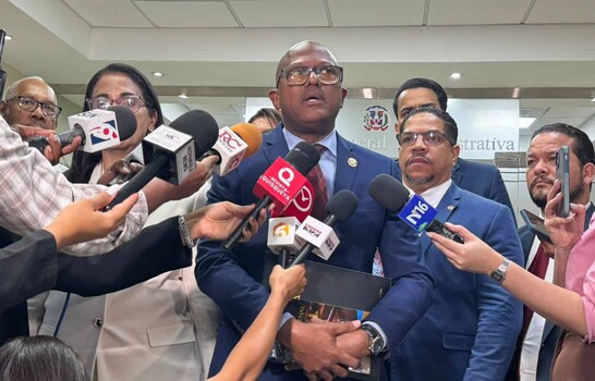 M&eacute;dicos alertan que el C&oacute;digo Penal los har&iacute;a pensar en no caer presos antes de atender pacientes