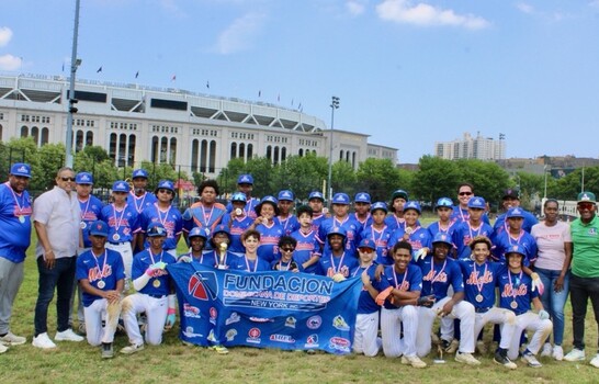 La amistad fue la gran campeona en hist&oacute;rico intercambio entre la Fddny y los Mets