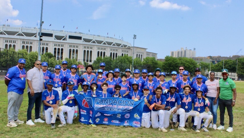 La amistad fue la gran campeona en hist&oacute;rico intercambio entre la Fddny y los Mets