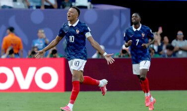 Mbapp&eacute; y Olise hunden a Suecia y medir&aacute;n la resistencia de Paraguay en octavos