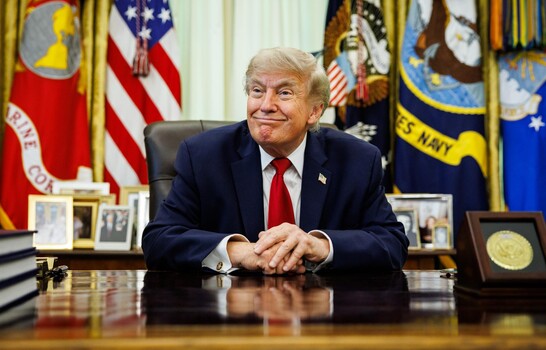 Trump declara m&aacute;s de mil millones de d&oacute;lares en ingresos cripto, seg&uacute;n informe financiero
