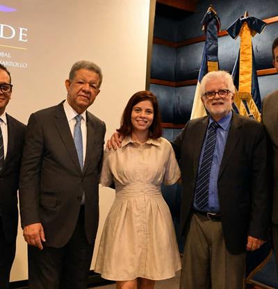 Funglode reconoce la trayectoria de Guillermo Pi&ntilde;a-Contreras