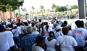 Comunitarios de La Cuaba exigen al Gobierno detener instalación de vertedero en Los Aguacates