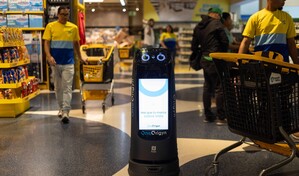 Los robots ya asisten a clientes en negocios dominicanos