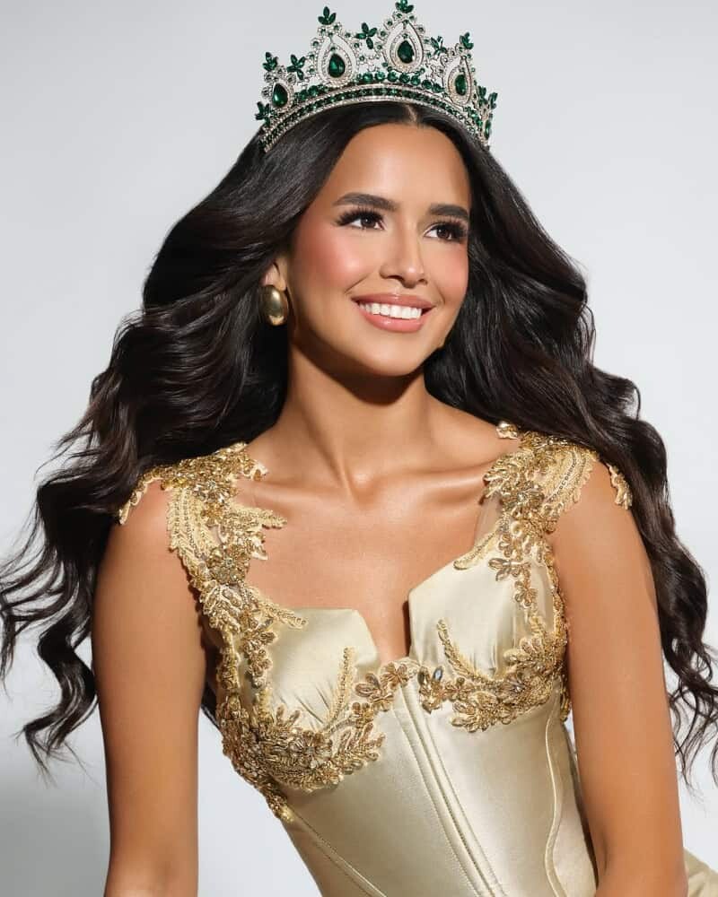 Modelo Venezolana Skarlent Rodr guez V ctima De Los Terremotos modelo-venezolana-skarlent-rodr-guez-v-ctima-de-los-terremotos