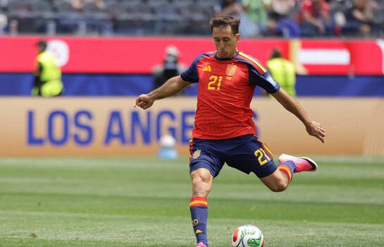 Espa&ntilde;a convence, golea y avanza a los octavos de final del Mundial