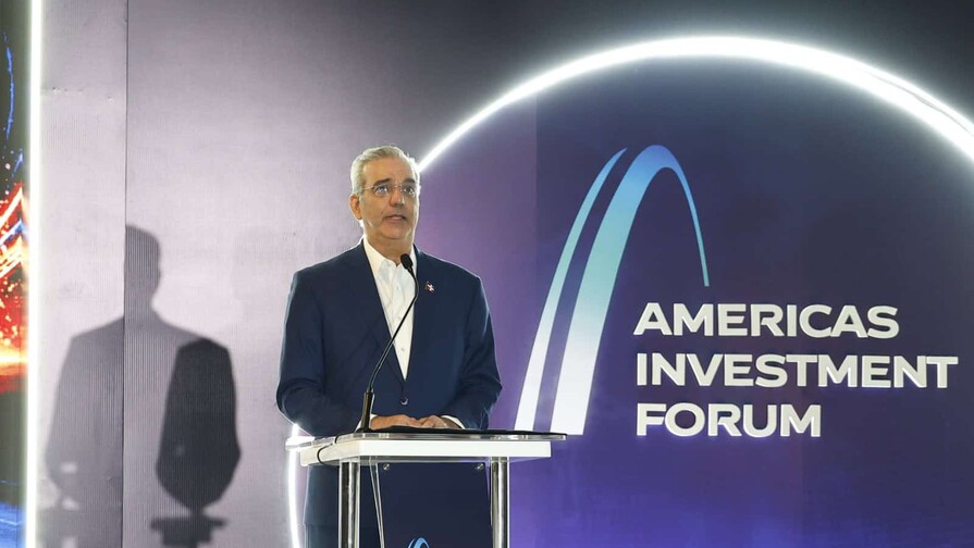 Abinader inaugura Foro de Inversión y destaca economía de RD como una de las más dinámicas de AL Abinader inaugura Foro de Inversión y destaca economía de RD como una de las más dinámicas de AL
