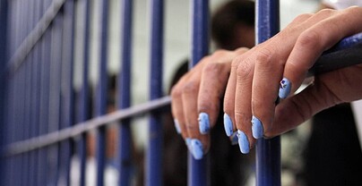 Arrestan a mujer acusada de raptar a su esposo y enviarlo a centro psiqui&aacute;trico en medio de divorcio