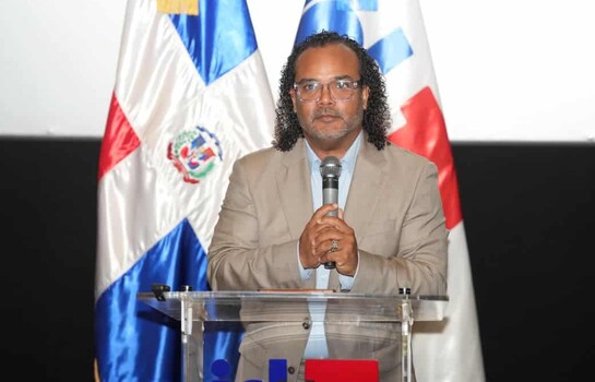 Alberto Zayas estrena documental Los soldados de la democracia