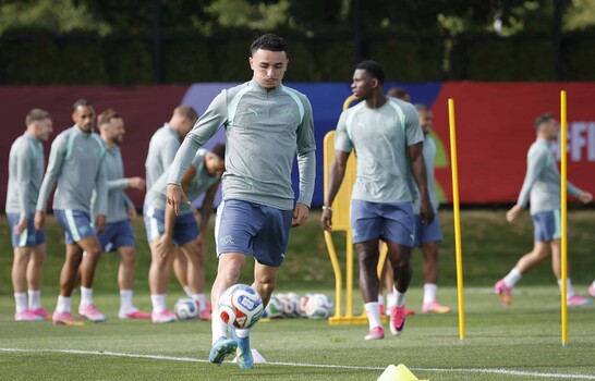 La Suiza de Rub&eacute;n Vargas busca pasar a octavos de final ante Argelia esta noche