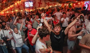 Los pubs abrir&aacute;n hasta la madrugada del  lunes por el juego de Inglaterra contra M&eacute;xico