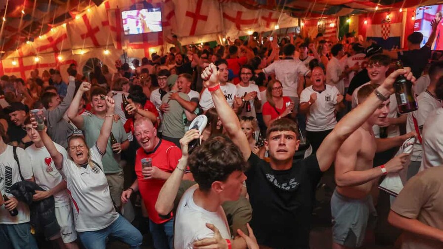 Los pubs abrirán hasta la madrugada del lunes por el juego de Inglaterra contra México Los pubs abrirán hasta la madrugada del lunes por el juego de Inglaterra contra México