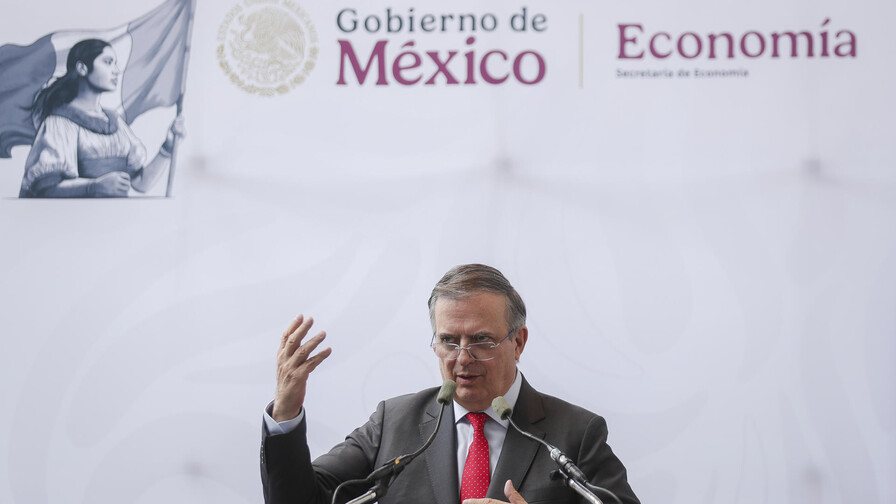 México celebra que T-MEC se mantenga hasta 2036 y ve oportunidad para atraer inversiones México celebra que T-MEC se mantenga hasta 2036 y ve oportunidad para atraer inversiones