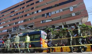 Rescatistas luchan por sacar de escombros a venezolano vivo siete d&iacute;as despu&eacute;s de los terremotos