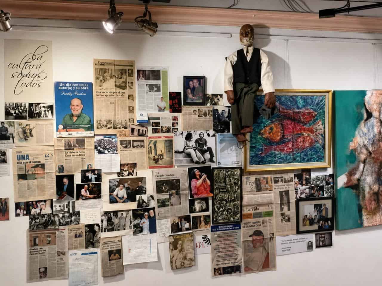 Rese&ntilde;as period&iacute;sticas publicadas a lo largo de m&aacute;s de cinco d&eacute;cadas documentan la historia, el impacto y la evoluci&oacute;n de Casa de Teatro como referente de la cultura dominicana.