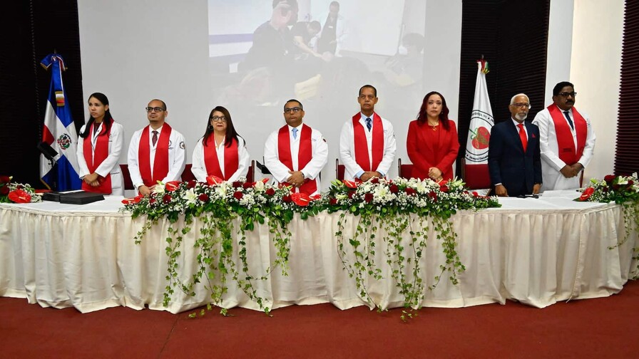 Instituto Dominicano de Cardiología gradúa nueva promoción de especialistas Instituto Dominicano de Cardiología gradúa nueva promoción de especialistas