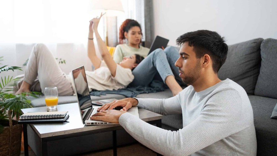 Altice comienza a restablecer el servicio de internet residencial, pero persisten fallas Altice comienza a restablecer el servicio de internet residencial, pero persisten fallas