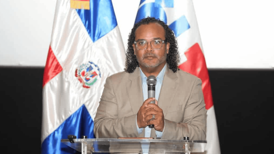 Alberto Zayas estrena documental Los soldados de la democracia