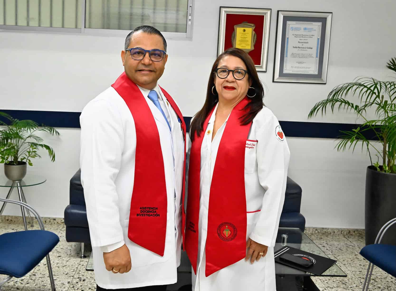 Dr. Josue Pichardo y Dra. Natividad Díaz,
