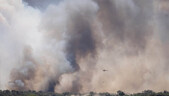 Un incendio en la tur&iacute;stica costa catalana obliga a confinar varias poblaciones