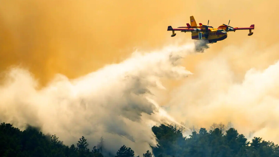 Incendio forestal en Colorado obliga a miles a evacuar; m&aacute;s de 160 estructuras fueron destruidas