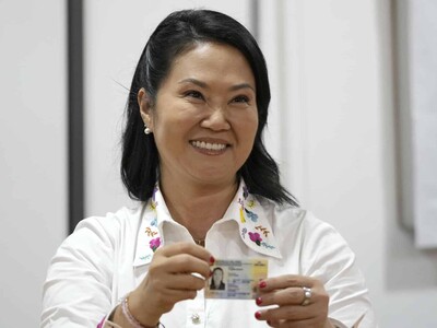 Keiko Fujimori asumirá presidencia con "responsabilidad y humildad"