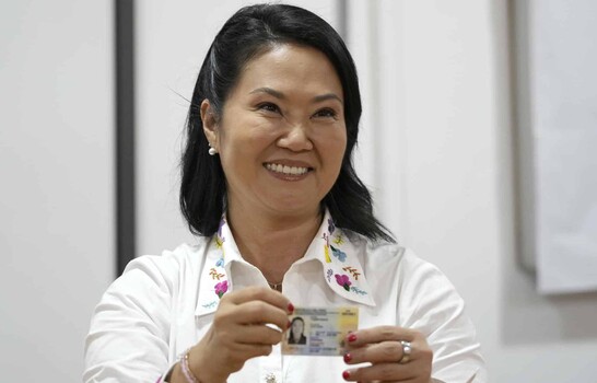 Keiko Fujimori asume proclamaci&oacute;n como presidenta electa con responsabilidad y humildad