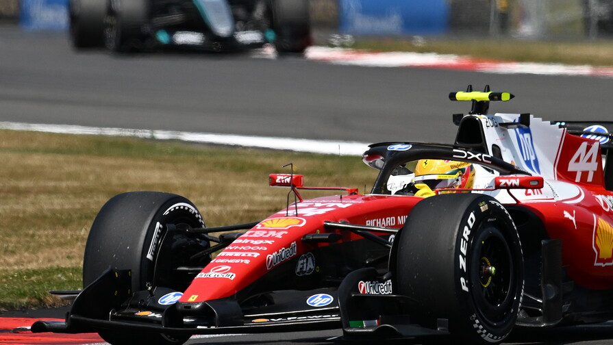 Lewis Hamilton saldrá desde la pole en la carrera esprint en Silverstone Lewis Hamilton saldrá desde la pole en la carrera esprint en Silverstone