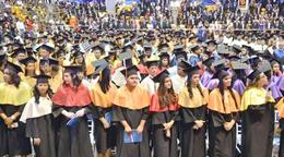 Proyecto de ley prohibir&iacute;a retener t&iacute;tulos universitarios por no pagar la graduaci&oacute;n