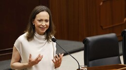 Machado dice que no ha solicitado protecci&oacute;n para regresar a Venezuela