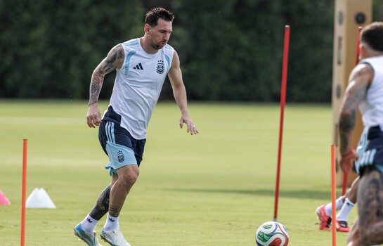 Messi y la campeona Argentina ponen en juego su t&iacute;tulo ante el sue&ntilde;o de Cabo Verde