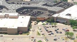 Dos muertos y un herido tras tiroteo en centro comercial de los suburbios de Detroit