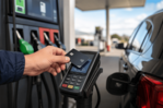 RD se suma a los países donde las gasolineras pelean con la banca por comisiones de tarjetas