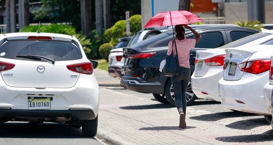 El COE descontin&uacute;a el nivel de alerta verde para siete provincias