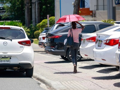 Prevén ambiente caluroso y aguaceros en la tarde en el clima en RD