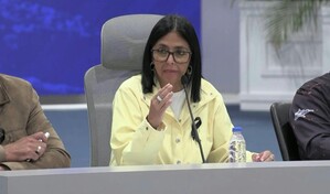 Venezuela descarta fosas comunes para muertos de los terremotos