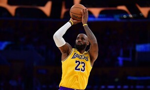 Por primera vez en m&aacute;s de 20 a&ntilde;os, LeBron James sale del top 10 de NBA