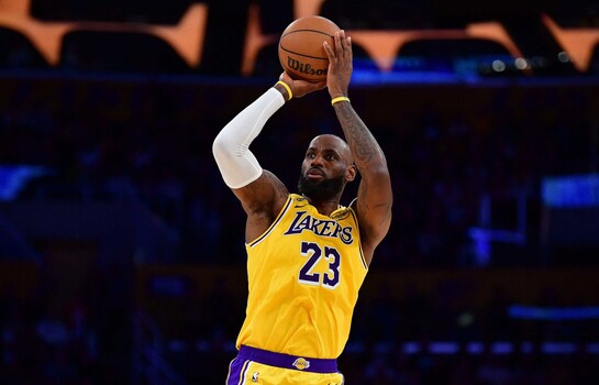 Por primera vez en m&aacute;s de 20 a&ntilde;os, LeBron James sale del top 10 de NBA
