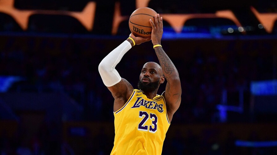 Por primera vez en más de 20 años, LeBron James sale del top 10 de NBA Por primera vez en más de 20 años, LeBron James sale del top 10 de NBA