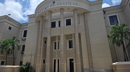 Aplazan audiencia contra acusado de ejercer odontolog&iacute;a sin exequ&aacute;tur en La Vega