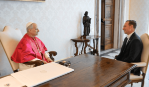 El papa celebr&oacute; el 4 de julio en la residencia del embajador de EE.UU. ante la Santa Sede