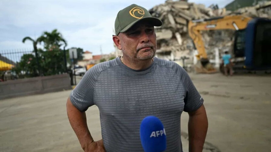 Exgrandeliga busca a su hija y esposa en un hotel devastado por sismos en Venezuela Exgrandeliga busca a su hija y esposa en un hotel devastado por sismos en Venezuela