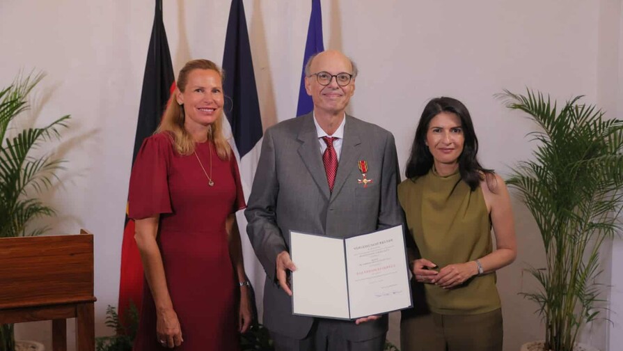 El gobierno de Alemania distingue al Dr. Herbert Stefan Stern D&iacute;az