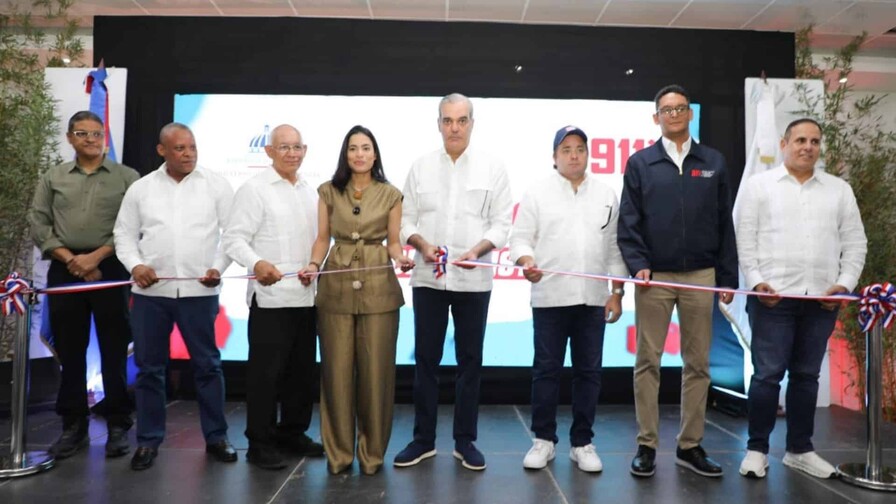 Abinader deja en funcionamiento el Sistema 911 en Montecristi Abinader deja en funcionamiento el Sistema 911 en Montecristi