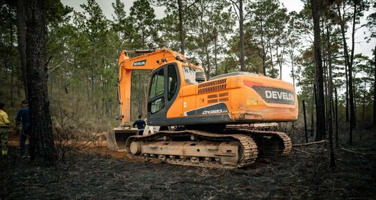 Reportan que incendio en Sierra de Bahoruco est&aacute; controlado en un 99 %