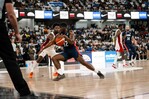 Estados Unidos entristece la noche inaugural de la remodelada Arena Banreservas al vencer a RD