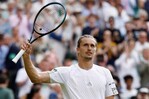 Zverev avanza con firmeza en un torneo de Wimbledon que pierde a Rybakina y a Swiatek Zverev avanza con firmeza en un torneo de Wimbledon que pierde a Rybakina y a Swiatek